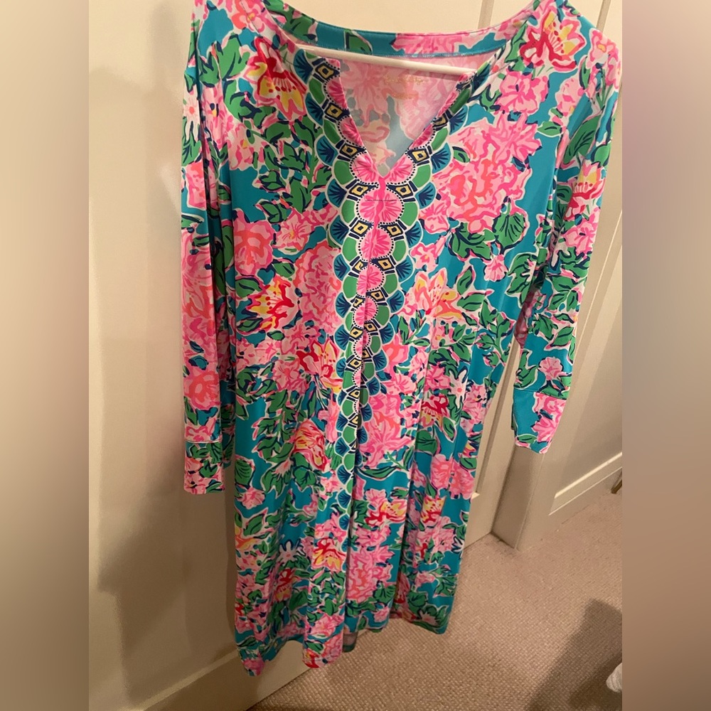 Lily Pulitzer dress. Large.
